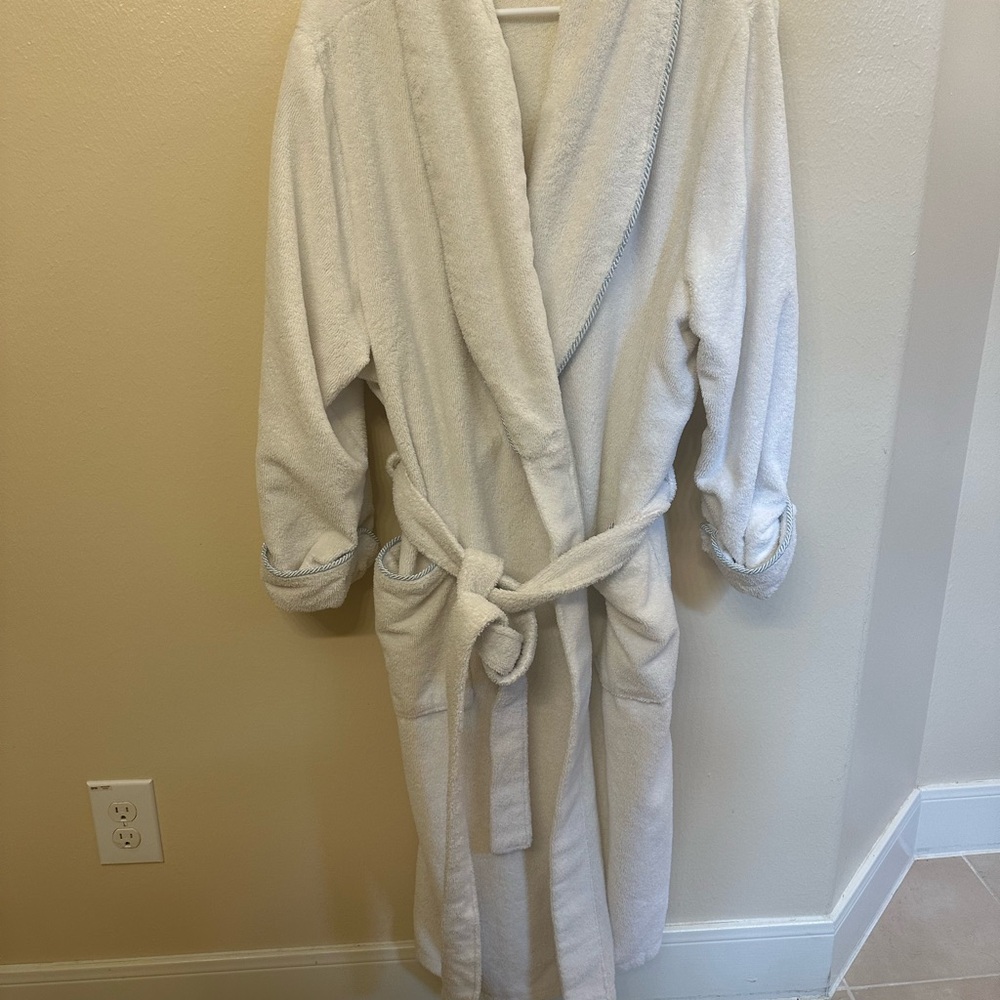 Cacique Soft Cream Bathrobe